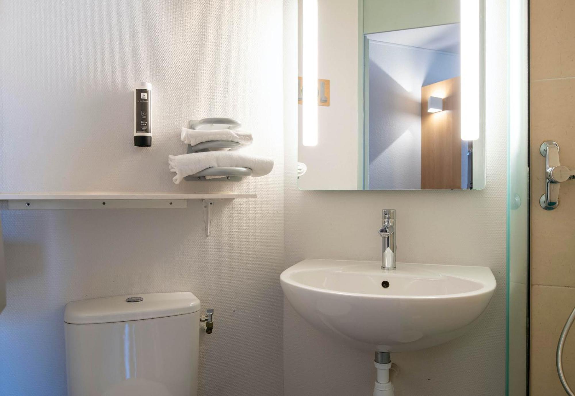 B&B Hotel Avignon 2 Le Pontet  Εξωτερικό φωτογραφία