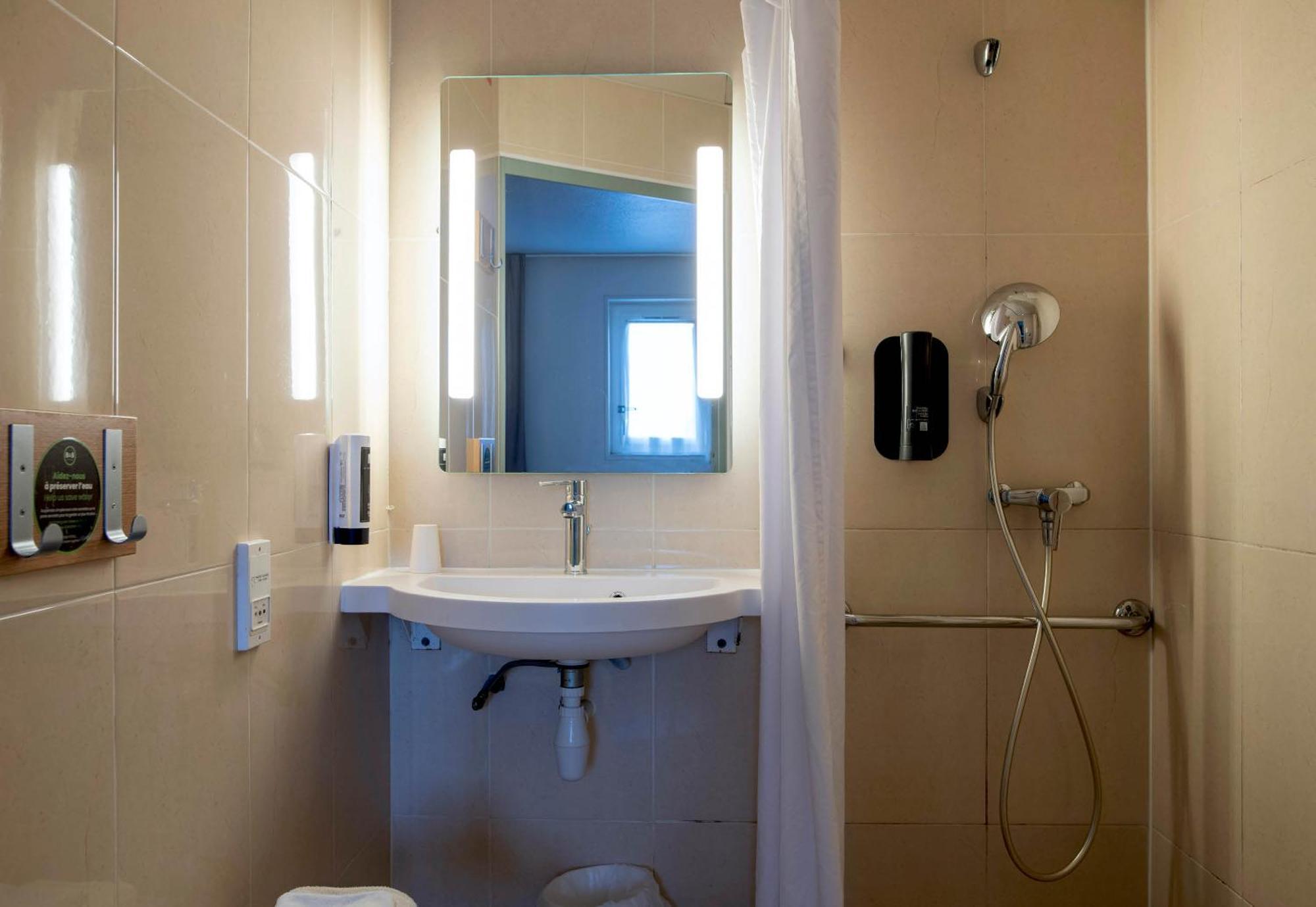 B&B Hotel Avignon 2 Le Pontet  Εξωτερικό φωτογραφία